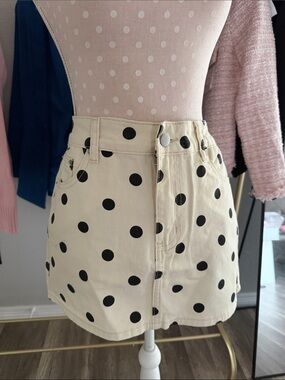 Women’s Cream Polka Dot Mini Skirt - Black Dot Pattern